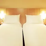 Ibis Centre Marlborough Street Hotel 2*
