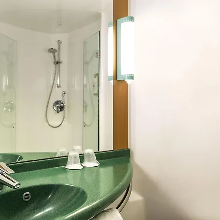 Hotel Ibis Leeds Centre Marlborough Street 2*