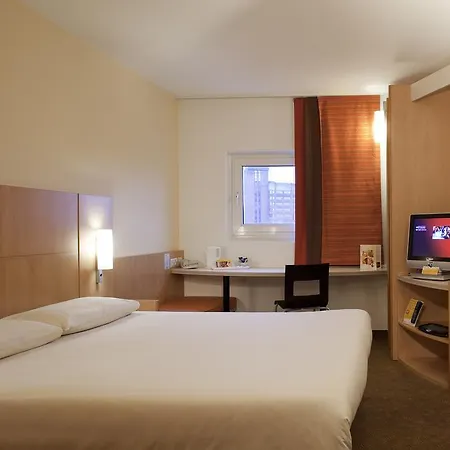 Ibis Leeds Centre Marlborough Street