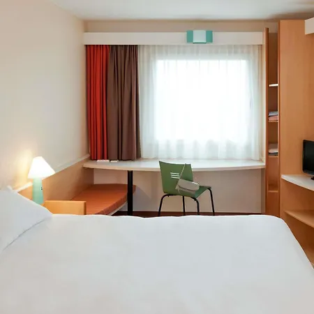 Ibis Centre Marlborough Street Hotel