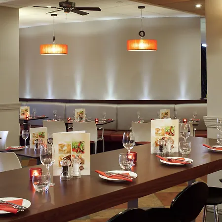 Ibis Centre Marlborough Street לידס
