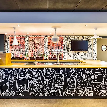 Ibis Centre Marlborough Street 2* לידס