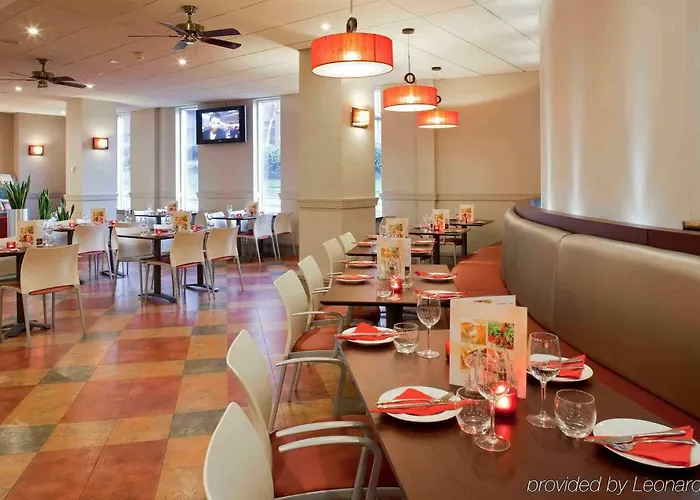 Ibis Centre Marlborough Street Hotel 2*