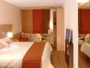 Ibis Leeds Centre Marlborough Street 2* Лідс