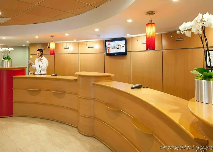 Ibis Centre Marlborough Street Лидс